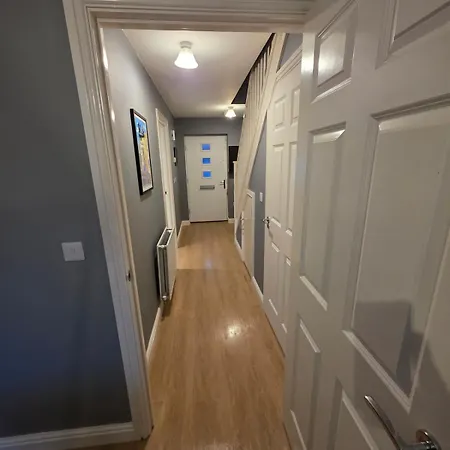 Two-bed In Knowle * Bristol