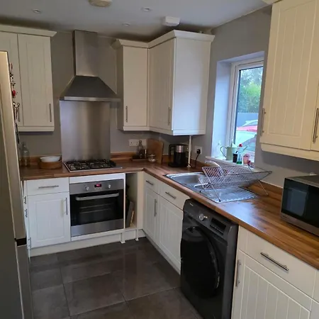 Two-bed In Knowle Prázdninový dům Bristol