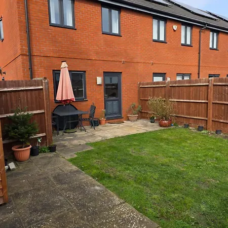 Two-bed In Knowle *