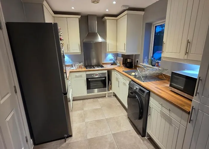 Two-bed In Knowle * Bristol