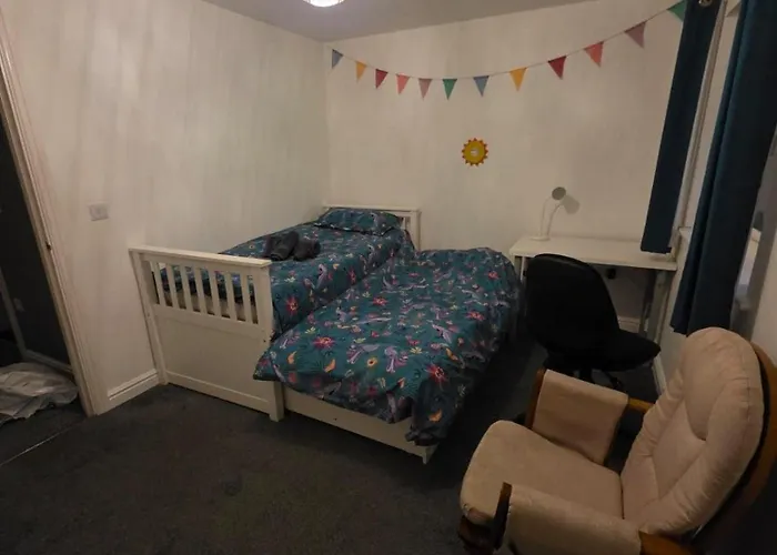 Two-bed In Knowle Casa vacanze Bristol